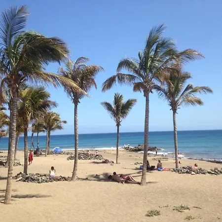 In Puerto Del Carmen Sleeps 5 Includes Swimming Pool 3 Willa Puerto del Carmen (Lanzarote)
